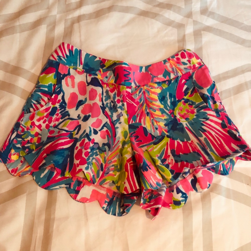 Lilly Pulitzer Gumbo Limbo dahlia shorts